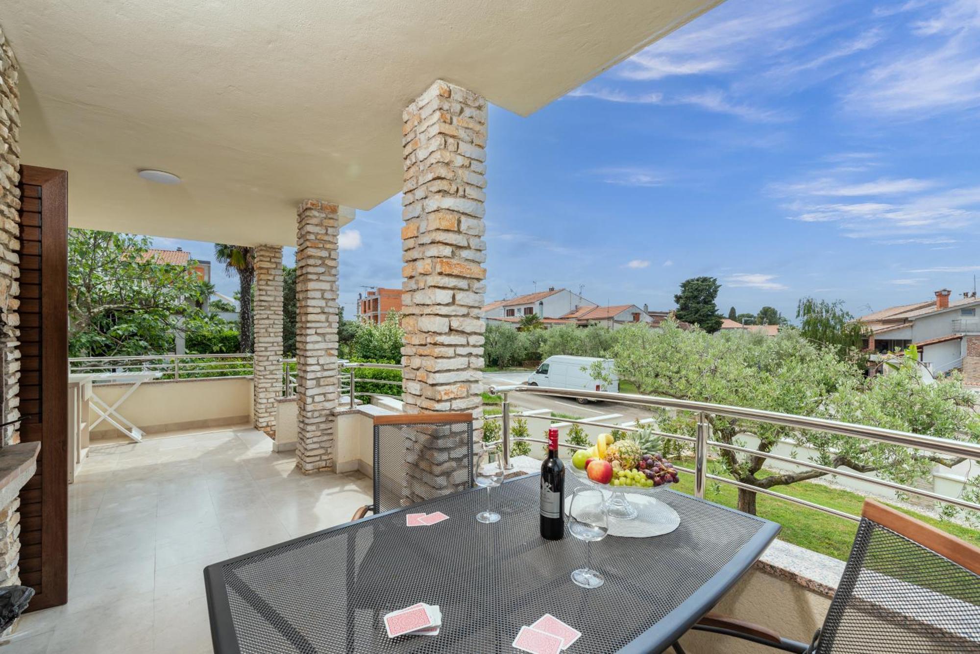 Apartments Marizela Porec Exterior photo